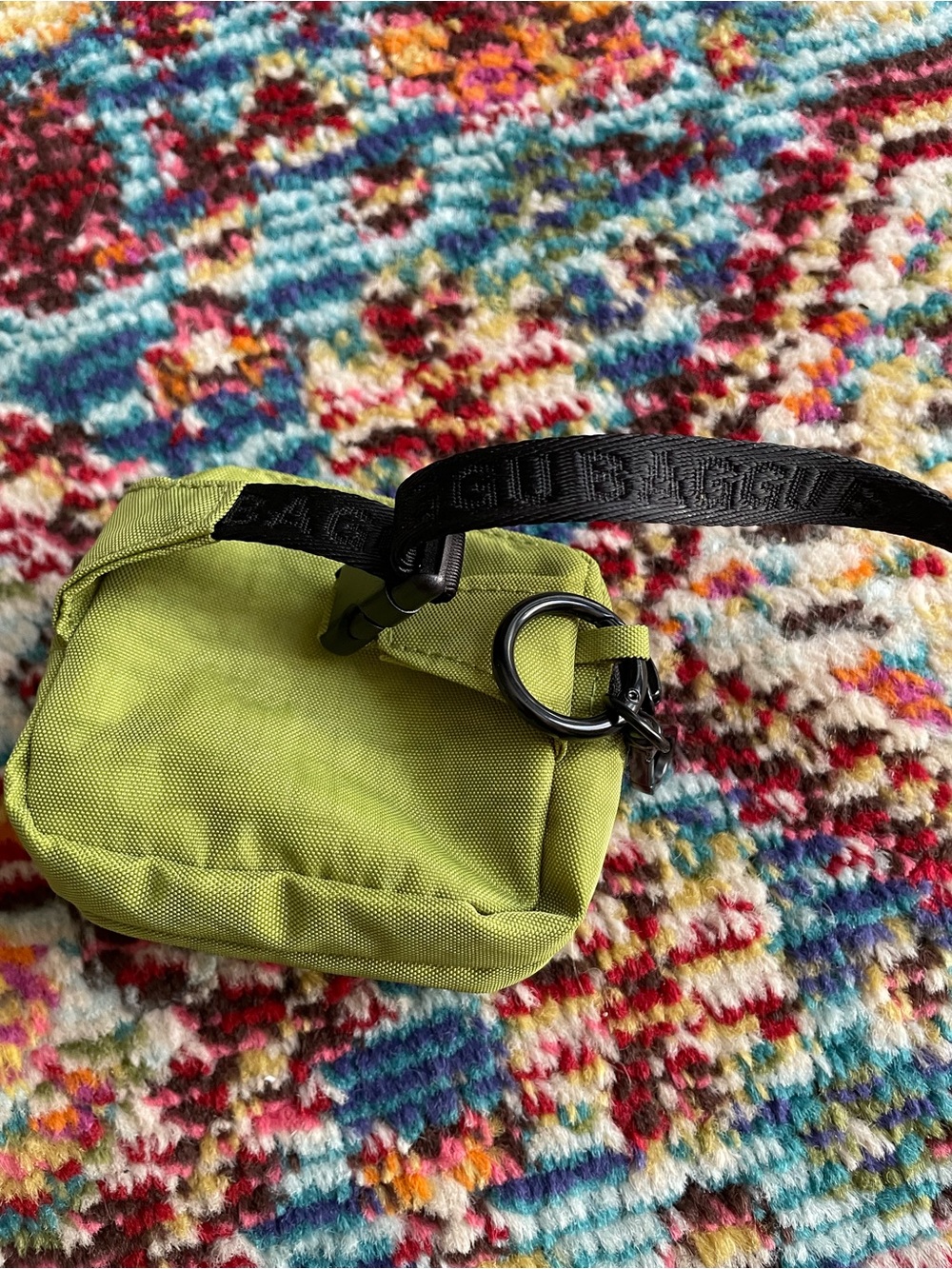 BAGGU GREEN JUICE Mini Fanny pack keychain 🍏🍏 - Picture 2 of 2